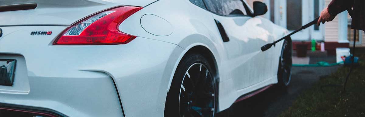 10 Essential White Car Cleaning Tips